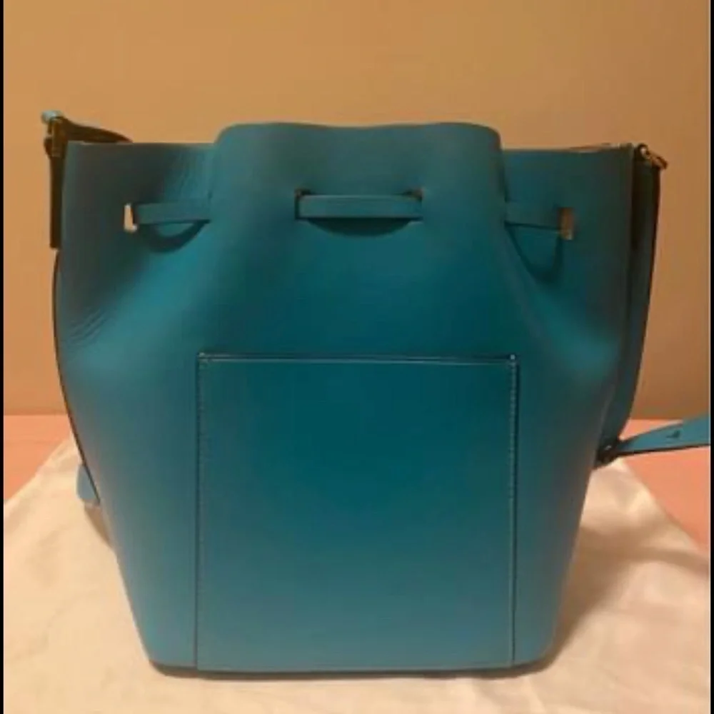 Michel Kors Miranda  Bucket Bag - Picture 2 of 4